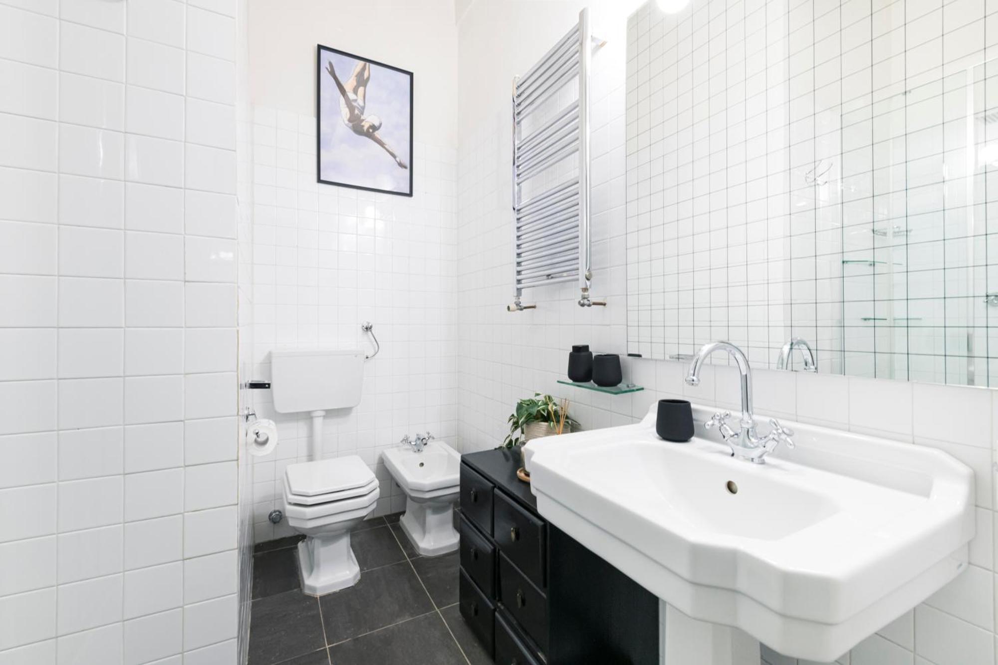 Lovely Apartment On The Navigli River By Easylife Milano Esterno foto